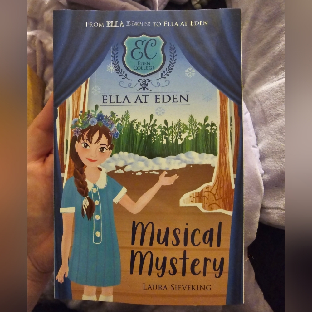 Ella at Exdn Mystical Mystery